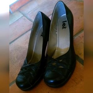 5/$25 L.E.I. 90s Y2K black heels 9